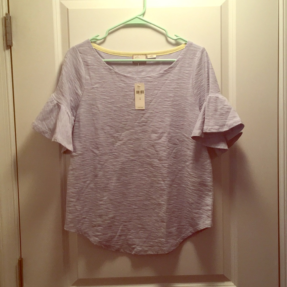 NWT - sz M - Anthropologie ruffle sleeve Tshirt